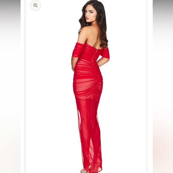 Off shoulder Verity gown - Picture 3 of 5